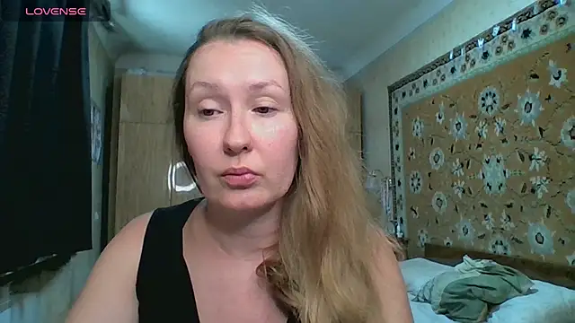 AnnaXLovers online show from July 2026 01:14:02 PM
