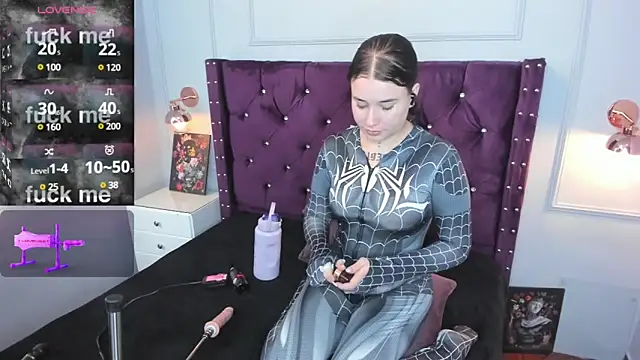 Snapshot of Danee_19_ chatting on December 2024 12:34:02 PM Danee 19 online show from December 2024 12:34:02 PM