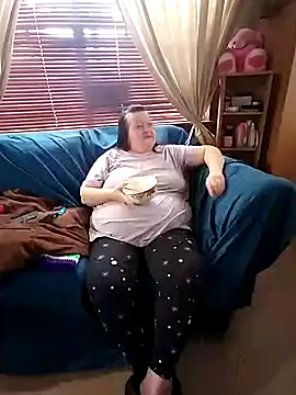 Snapshot of Bayou_Woman68 chatting on December 2025 08:47:02 PM Bayou Woman68 online show from December 2025 08:47:02 PM