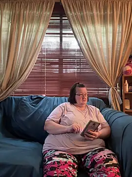 Snapshot of Bayou_Woman68 chatting on April 2026 05:52:02 PM Bayou Woman68 online show from April 2026 05:52:02 PM