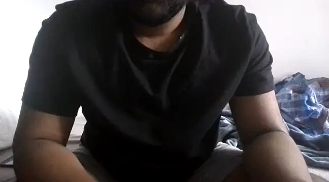 Snapshot of Indianluckyboytits chatting on December 2024 11:44:01 AM Indianluckyboytits online show from December 2024 11:44:01 AM