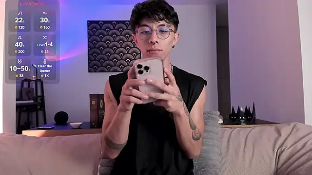 Snapshot of im__thomass chatting on December 2025 05:24:02 AM im thomass online show from December 2025 05:24:02 AM