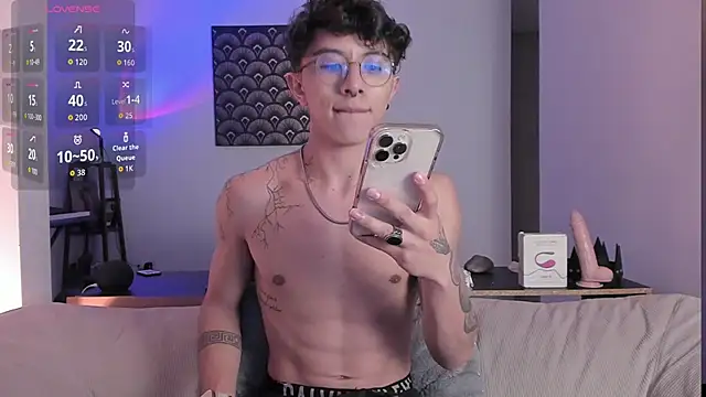 Snapshot of im__thomass chatting on December 2025 05:12:02 AM im thomass online show from December 2025 05:12:02 AM