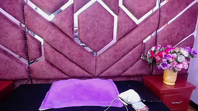 Snapshot of milly_print chatting on December 2024 02:53:02 AM milly print online show from December 2024 02:53:02 AM