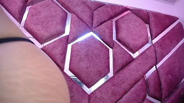 Snapshot of milly_print chatting on December 2024 09:00:02 AM milly print online show from December 2024 09:00:02 AM