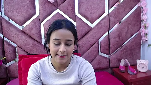 Snapshot of milly_print chatting on February 2025 02:50:02 AM milly print online show from February 2025 02:50:02 AM