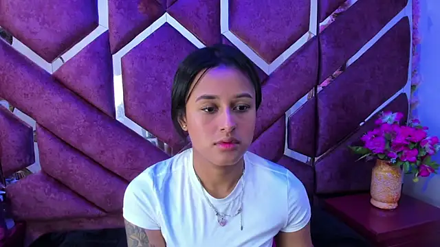 Snapshot of milly_print chatting on September 2025 03:16:02 AM milly print online show from September 2025 03:16:02 AM