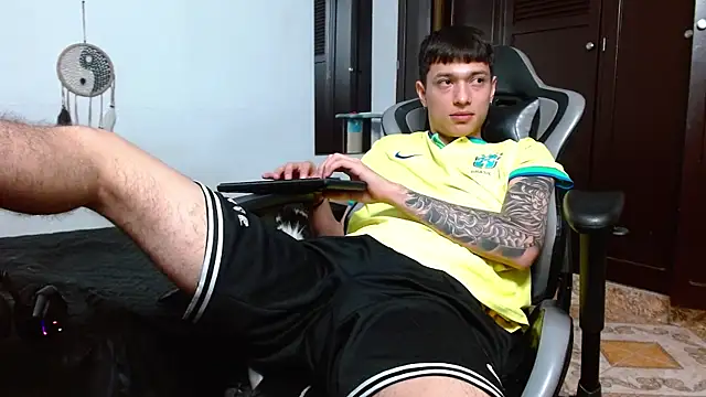 aaron blug online show from January 2025 05:27:01 AM