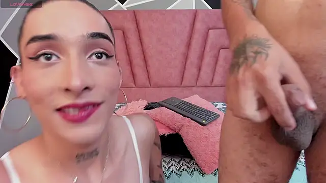 Derek and Skarlet online show from February 2025 06:48:01 PM