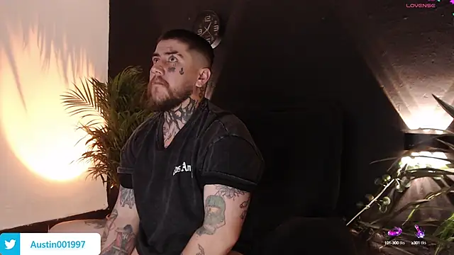 Snapshot of Ash_gusbig chatting on January 2025 02:41:01 AM Ash gusbig online show from January 2025 02:41:01 AM