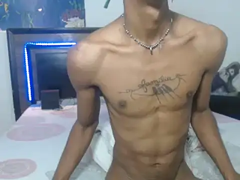 AlbertBigCock online show from January 2026 05:13:02 AM