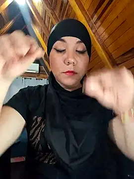 AmbarBurhan online show from December 2025 04:25:02 PM