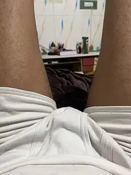 Snapshot of hairydude49 chatting on December 2024 08:38:01 PM hairydude49 online show from December 2024 08:38:01 PM