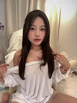 Hot Mm online show from November 2025 07:03:02 AM