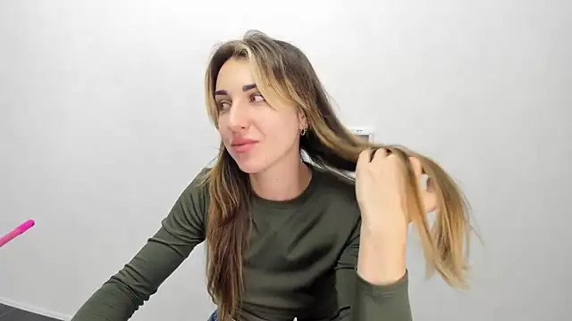 Summmmersky online show from January 2025 03:13:02 PM