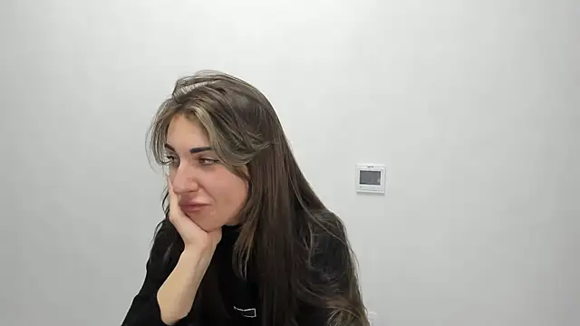 Summmmersky online show from January 2025 03:18:01 PM