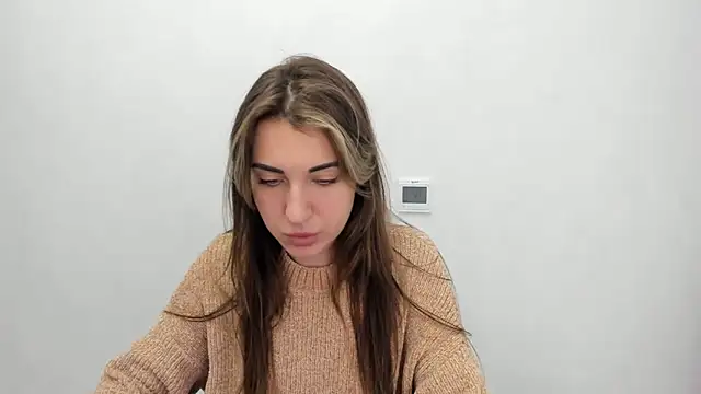 Summmmersky online show from February 2025 09:07:01 AM