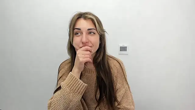 Summmmersky online show from February 2025 03:41:02 PM