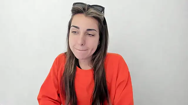 Summmmersky online show from March 2025 05:28:02 PM