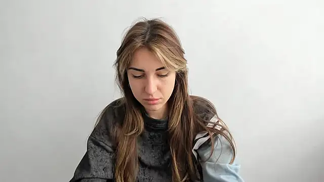 Summmmersky online show from March 2025 09:06:01 AM