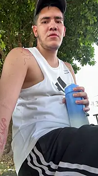 Snapshot of hellofmike chatting on December 2025 01:59:02 PM hellofmike online show from December 2025 01:59:02 PM