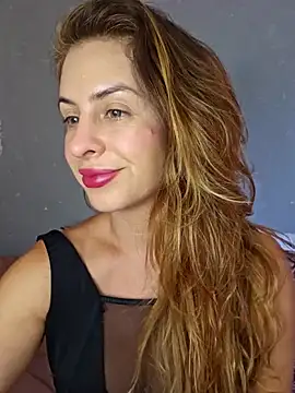 Snapshot of Nina_Sport chatting on January 2025 07:17:02 PM Nina Sport online show from January 2025 07:17:02 PM