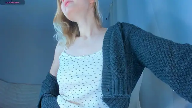 JennyWoody online show from December 2025 02:16:01 AM