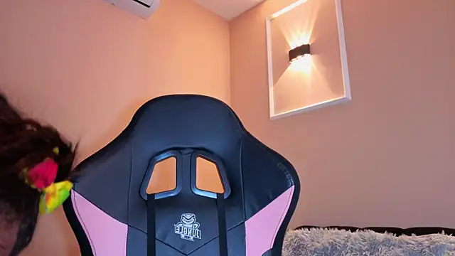 SheilaSmiith online show from October 2025 10:06:02 PM