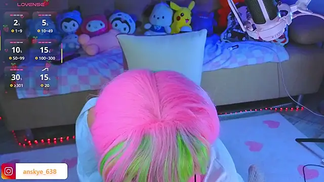 Snapshot of AnngelaSkye chatting on October 2025 06:15:01 AM AnngelaSkye online show from October 2025 06:15:01 AM