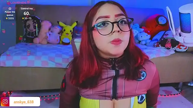 Snapshot of AnngelaSkye chatting on November 2025 05:51:01 AM AnngelaSkye online show from November 2025 05:51:01 AM