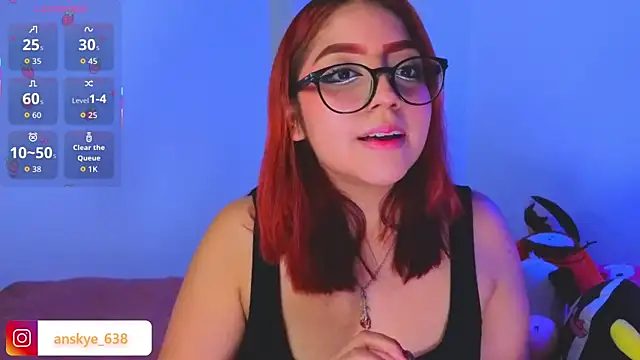 Snapshot of AnngelaSkye chatting on November 2025 04:45:02 AM AnngelaSkye online show from November 2025 04:45:02 AM