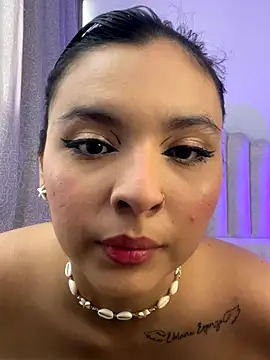 Snapshot of Madyson_Hot chatting on October 2025 01:11:01 PM Madyson Hot online show from October 2025 01:11:01 PM