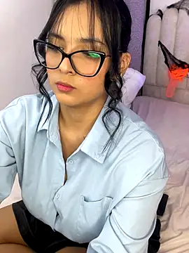 Snapshot of Madyson_Hot chatting on October 2025 01:07:01 PM Madyson Hot online show from October 2025 01:07:01 PM