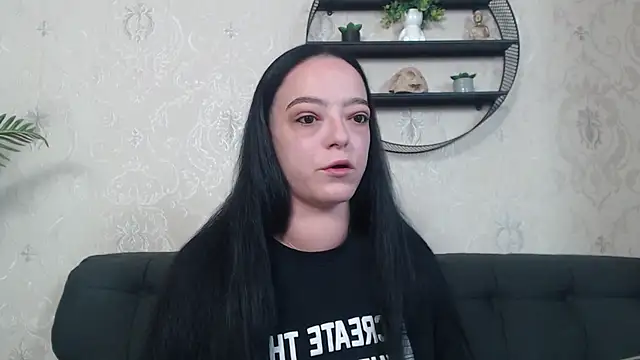 Snapshot of IzabelllNoir chatting on November 2025 08:51:05 AM IzabelllNoir online show from November 2025 08:51:05 AM