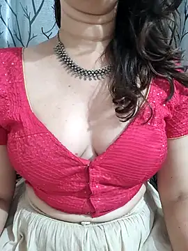 Brown Maxi online show from March 2025 06:30:01 PM