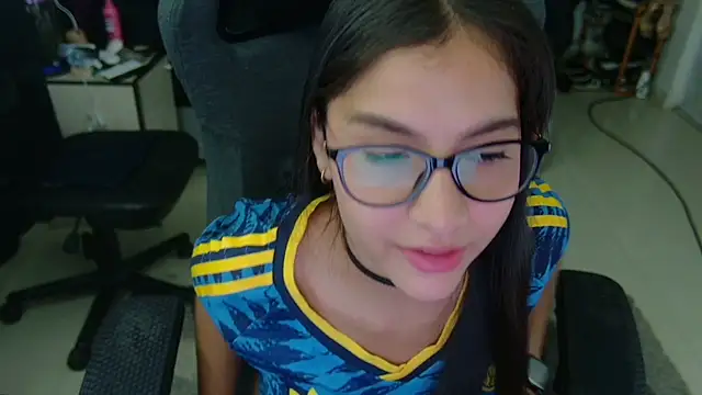 Lucy Fer5 online show from July 2026 03:07:01 PM