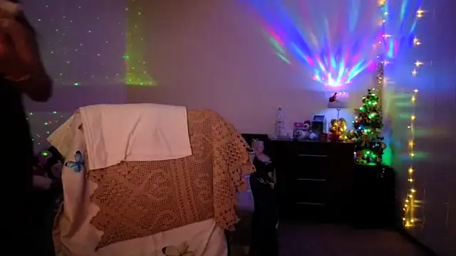 YourDreamLoverr online show from December 2025 12:27:01 AM