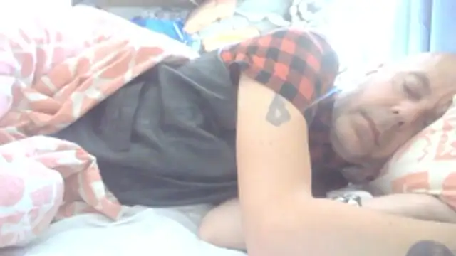 Snapshot of SHARPSkinhead chatting on June 2026 01:10:02 PM SHARPSkinhead online show from June 2026 01:10:02 PM