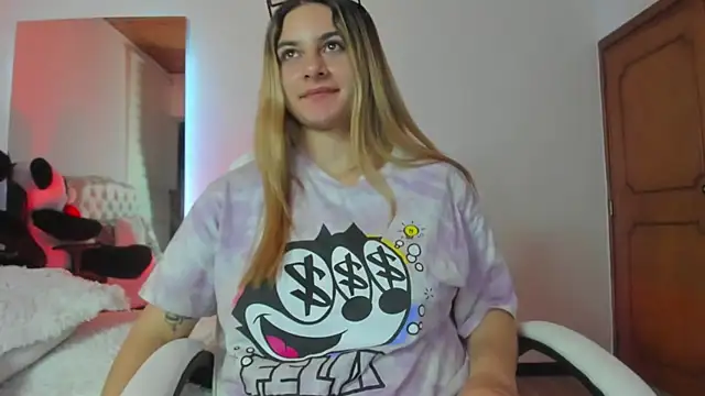 AtheneaRossi online show from February 2025 12:03:01 AM