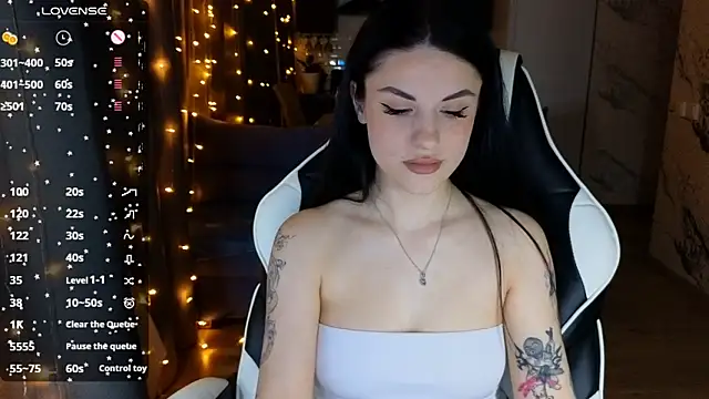 Mary   Moore online show from February 2025 12:53:02 AM