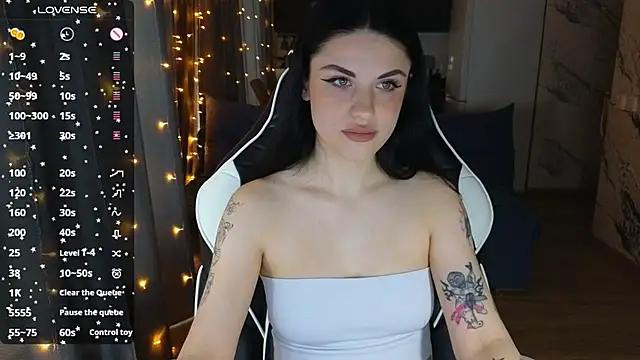 Mary   Moore online show from March 2025 01:55:02 AM