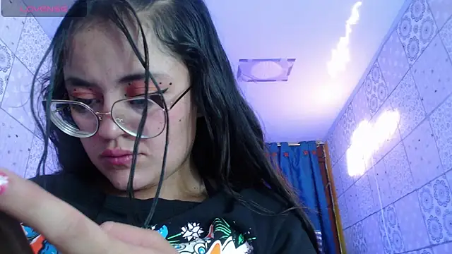 Snapshot of vitoria23_ chatting on March 2025 01:24:02 PM vitoria23 online show from March 2025 01:24:02 PM