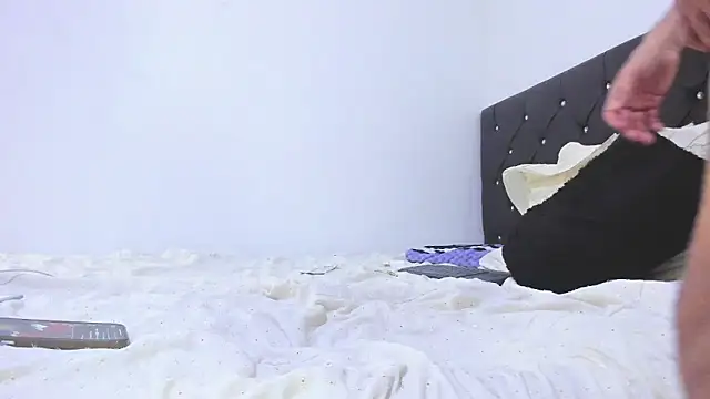 Snapshot of Sebastian-Dash chatting on February 2025 06:06:02 AM Sebastian-Dash online show from February 2025 06:06:02 AM