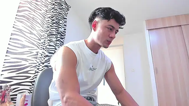 Snapshot of Sebastian-Dash chatting on March 2025 08:42:02 PM Sebastian-Dash online show from March 2025 08:42:02 PM