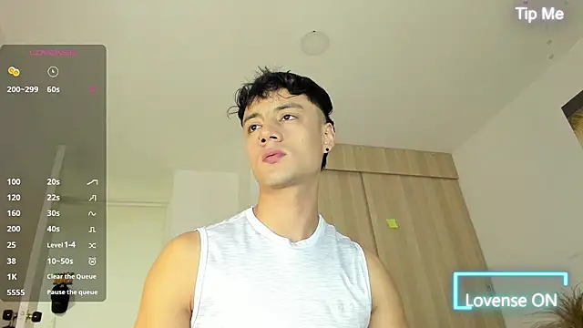 Snapshot of Sebastian-Dash chatting on November 2025 11:05:01 PM Sebastian-Dash online show from November 2025 11:05:01 PM