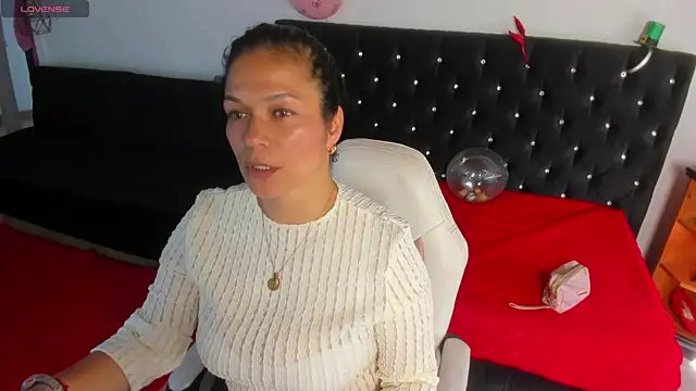 Aliciia cute1 online show from May 2026 07:33:01 PM