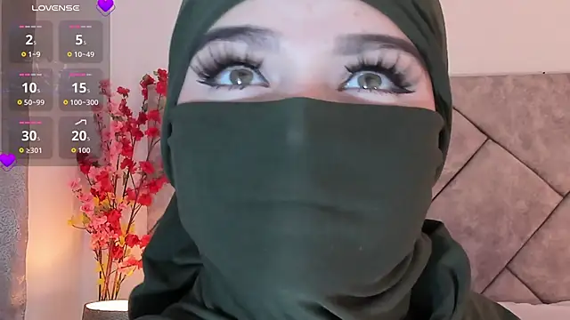 Snapshot of anna-henao chatting on November 2025 05:36:02 PM anna-henao online show from November 2025 05:36:02 PM