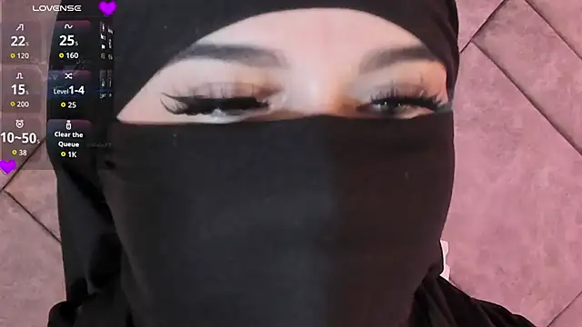 Snapshot of anna-henao chatting on November 2025 06:51:02 PM anna-henao online show from November 2025 06:51:02 PM