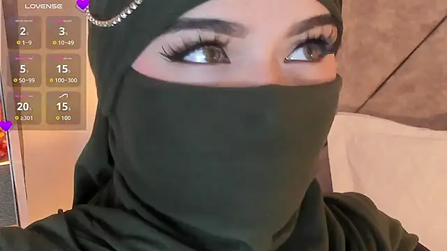 Snapshot of anna-henao chatting on January 2026 07:41:01 PM anna-henao online show from January 2026 07:41:01 PM