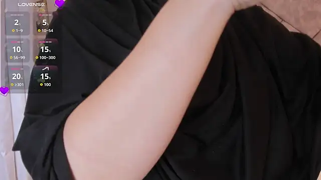 Snapshot of anna-henao chatting on February 2026 08:57:02 PM anna-henao online show from February 2026 08:57:02 PM